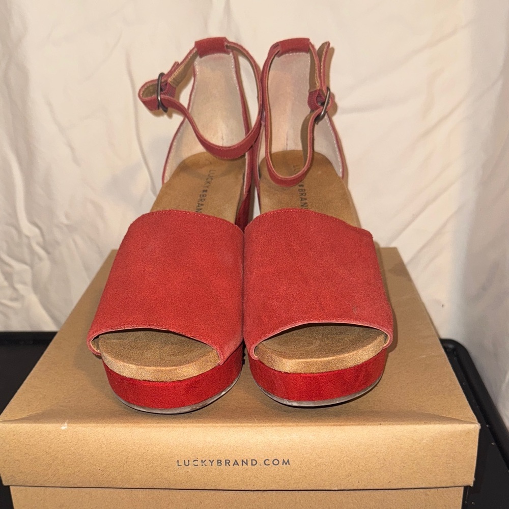 Lucky Brand Women's Bold Burnt Orange Sandals
